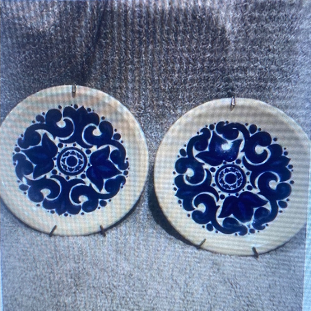 2 Wedgewood Toledo 6" Plates Oven To Table England Blue With Hangers